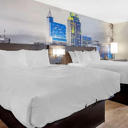 Готель Clarion Pointe Raleigh Midtown Екстер'єр фото
